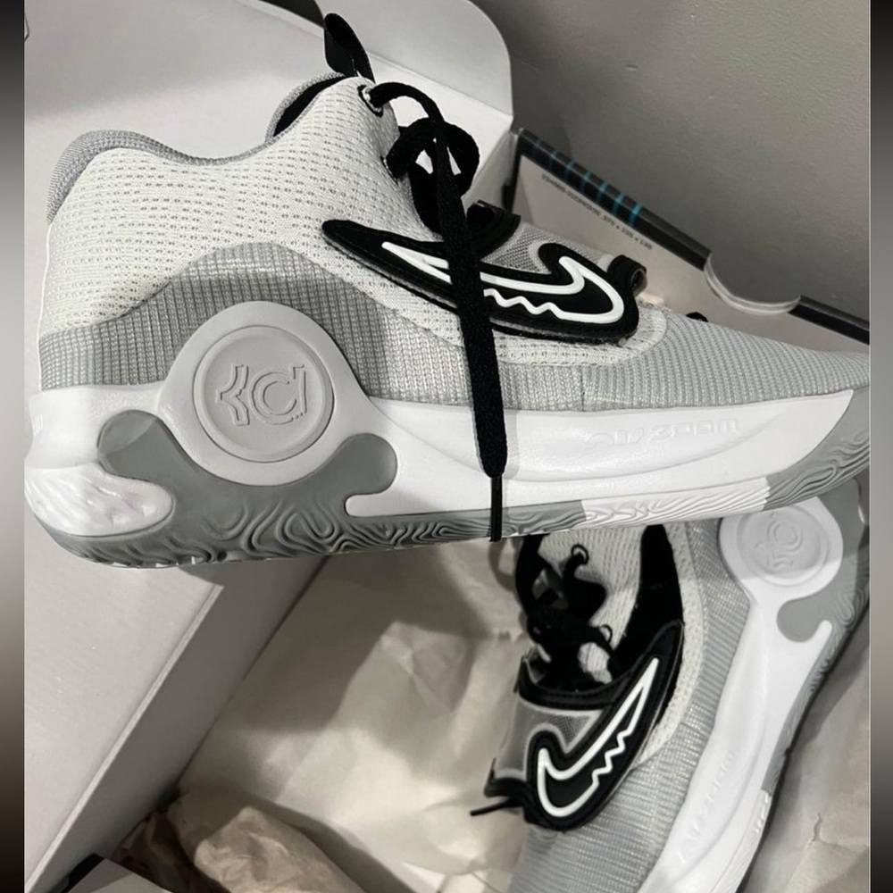 KD Trey 5X Mens Basketball Shoe Size 12